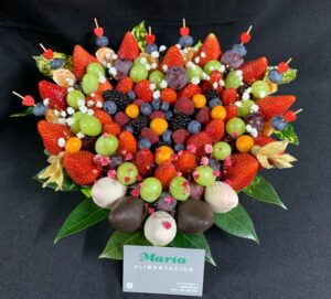 bandeja de frutas regalo original para pareja especial san valentin